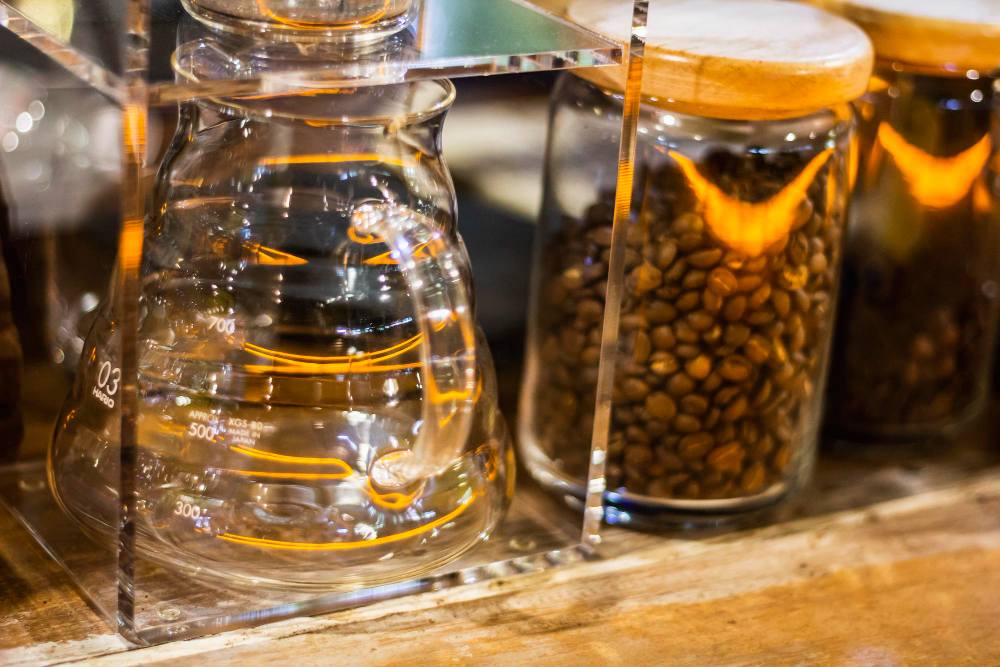 grains de café dans un bocal